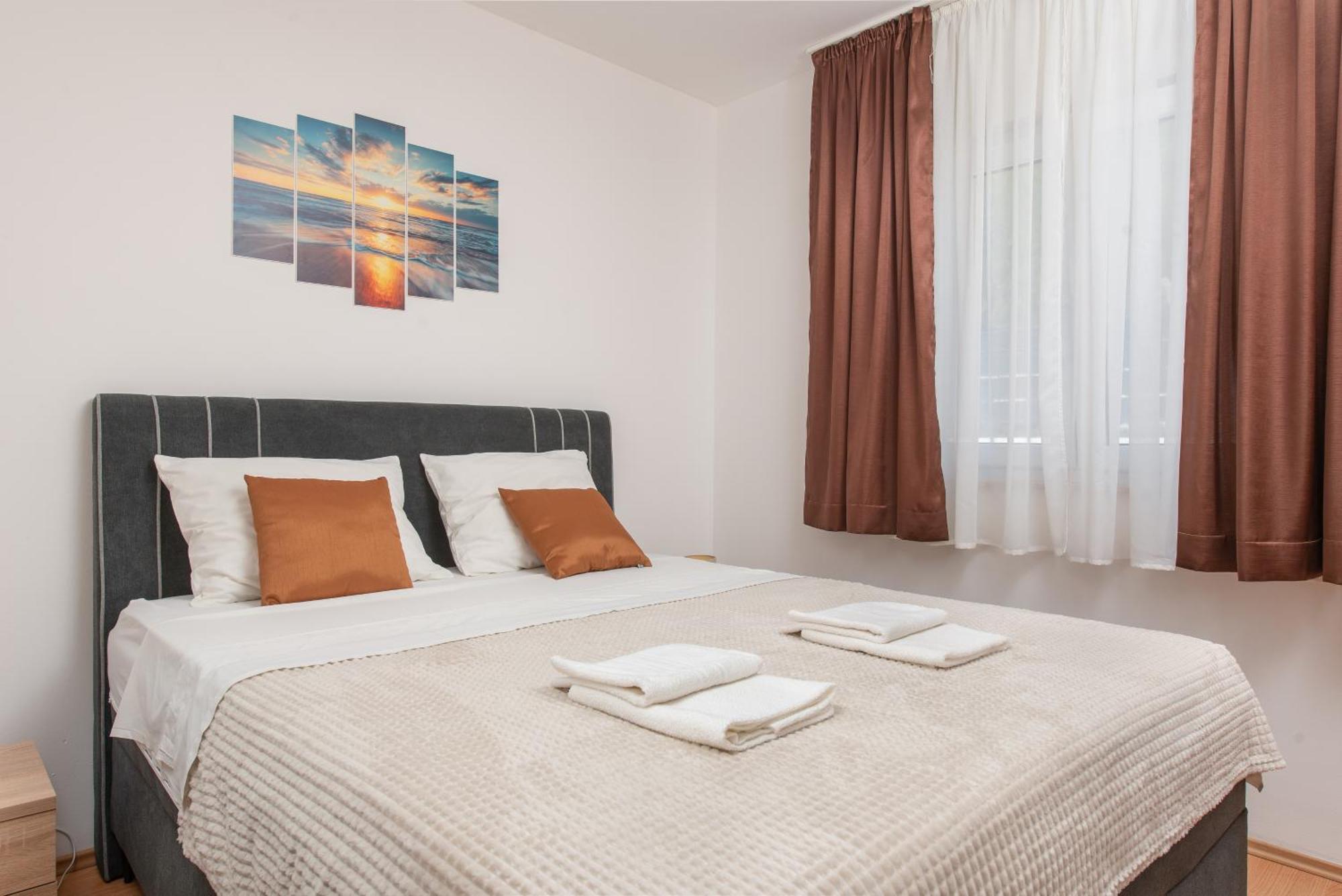 Apartments Iva Marina Εξωτερικό φωτογραφία