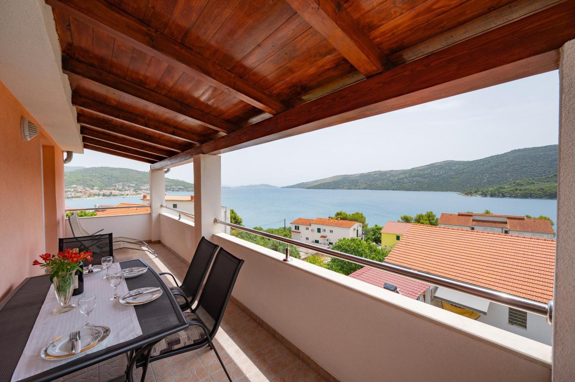 Apartments Iva Marina Εξωτερικό φωτογραφία