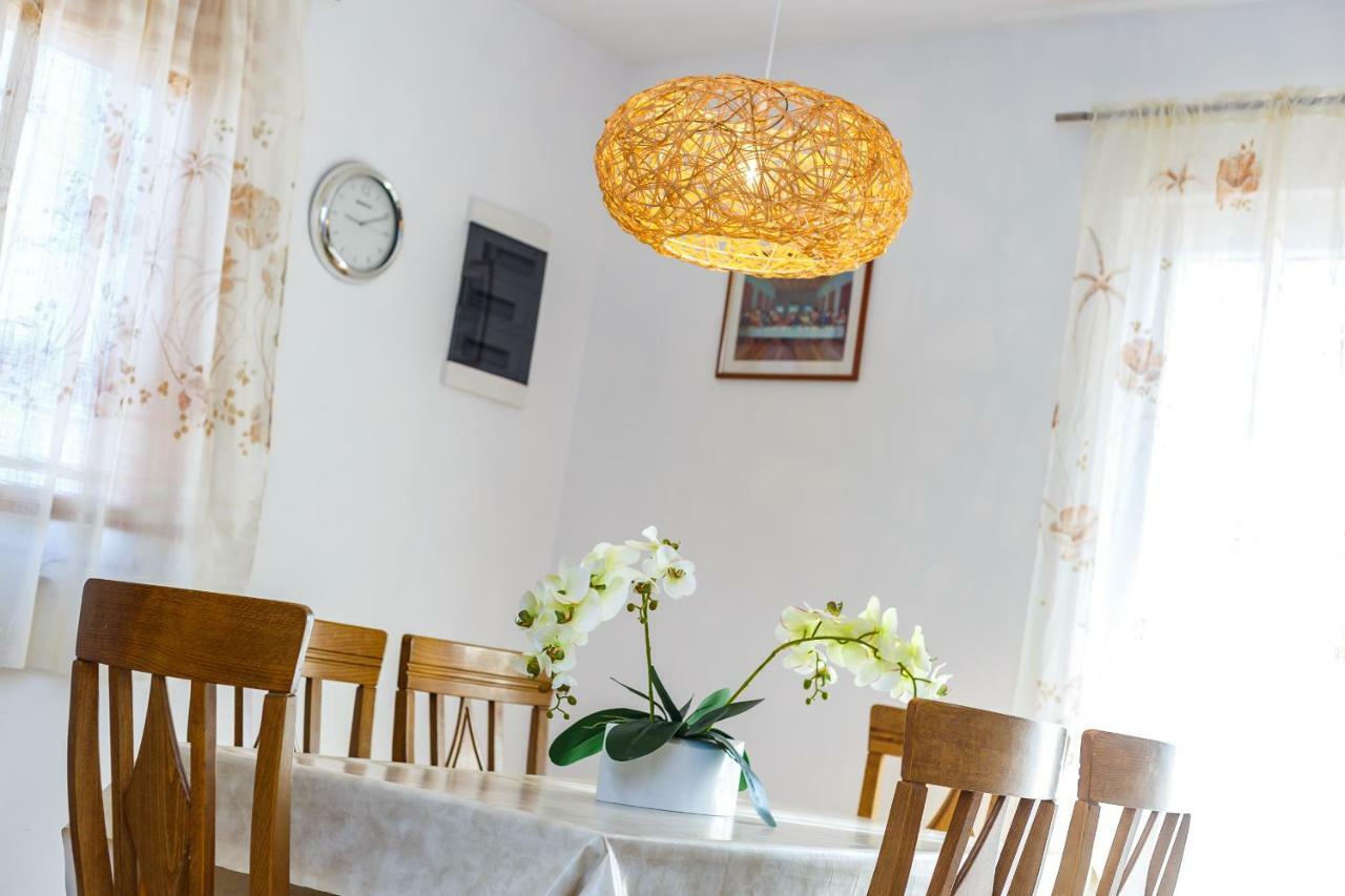 Apartments Iva Marina Εξωτερικό φωτογραφία